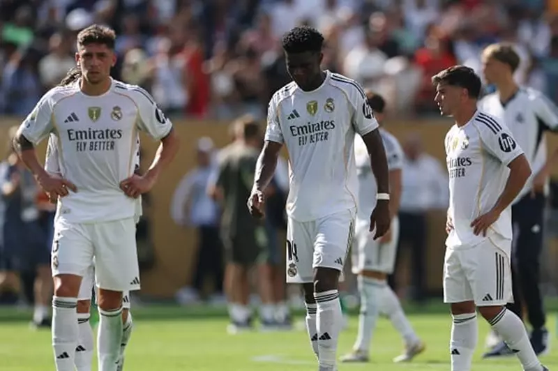 ألونسو يدعو لتعزيزات جديدة بينما ريال مدريد يستعد لصفقات البيع