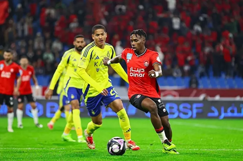 توقعات مستقبل زكريا هوساوي وانتقاله إلى نادي النصر هذا الصيف