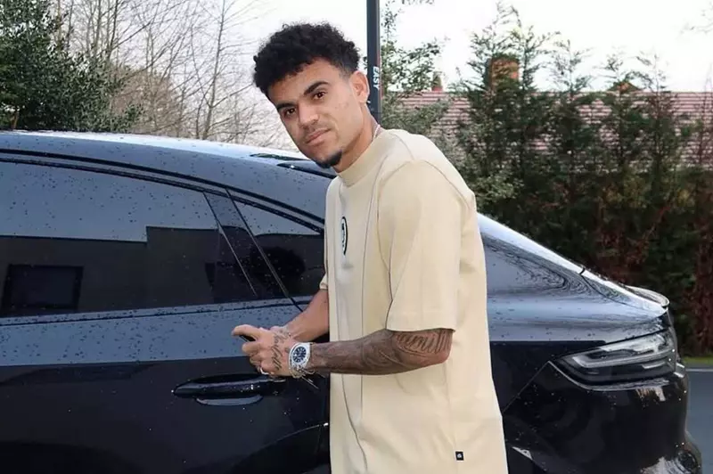 لويس دياز يتأهب للانتقال إلى بايرن ميونخ بعد الكشف الطبي في ألمانيا