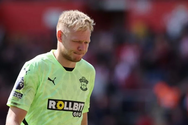 نيوكاسل ينجح في إبرام صفقة إعارة رامسديل من آرسنال