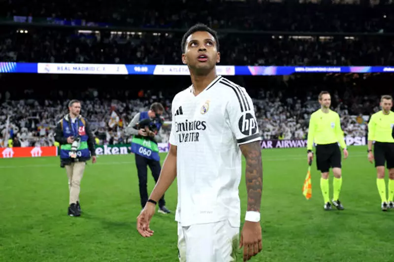 آرسنال وتوتنهام في صراع ضخم على ضم نجم المستقبل روبرتو رودريغو