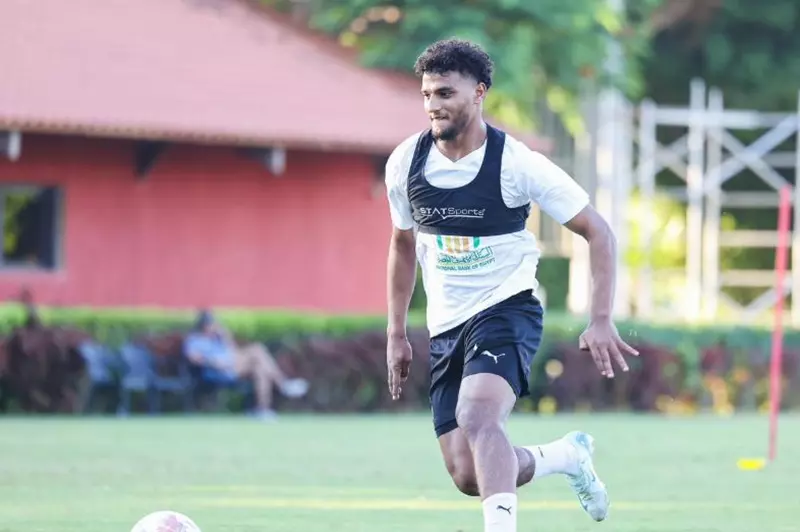 أبعاد صفقة ضم أحمد رضا وتأثيرها على مستقبل أسامة فيصل في البنك الأهلي