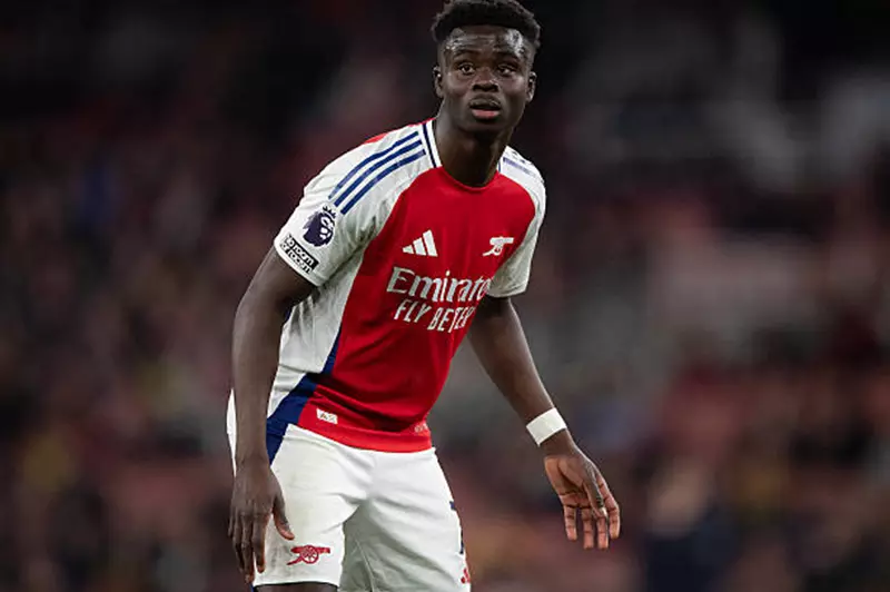 أرسنال يعود بقوة: ساكا ضمن التشكيلة ضد نوتنجهام