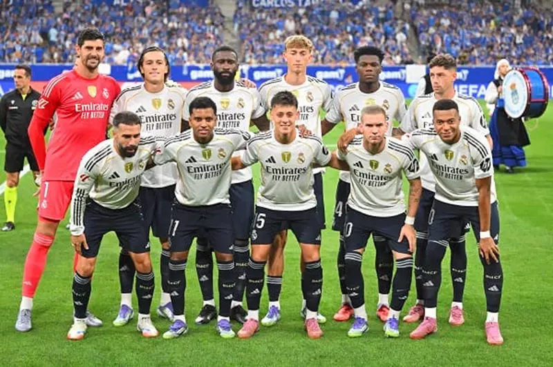 أسبوعان حاسمين لريال مدريد بعد توقف الدولي: تحليل شامل لرحلة الـ20 ساعة بعد الديربي