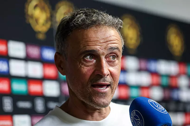 إنريكي: تحديات التتويج المتكرر بدوري الأبطال وآمال الميركاتو الجديد