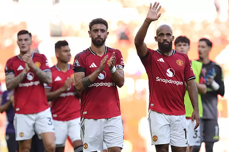 استراتيجيات مانشستر يونايتد لبيع لاعبيهم قبل نهاية فترة الانتقالات