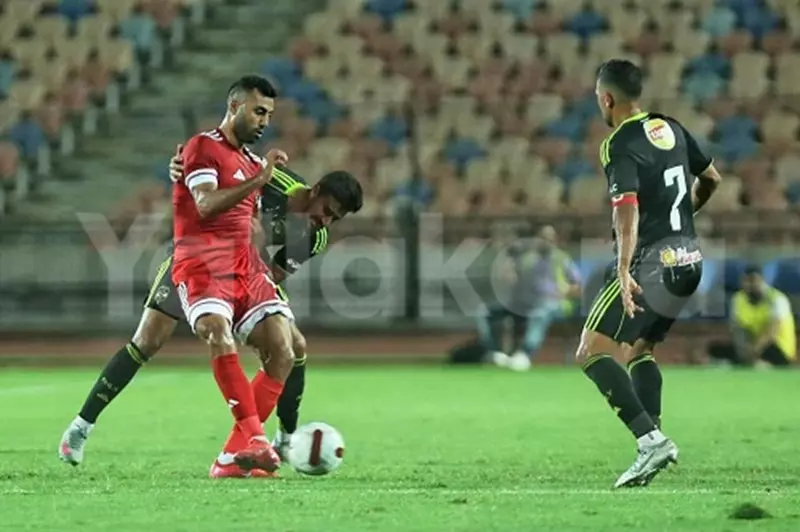 الأهلي يبدأ الموسم بتعثر أمام مودرن سبورت في الدوري المصري