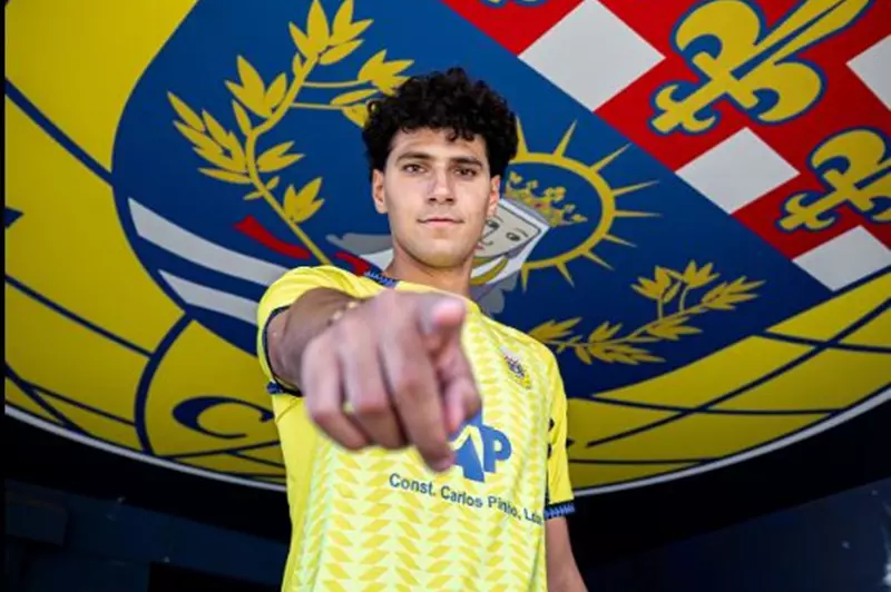 التجربة الجديدة لعمر فايد في نادي أروكا البرتغالي