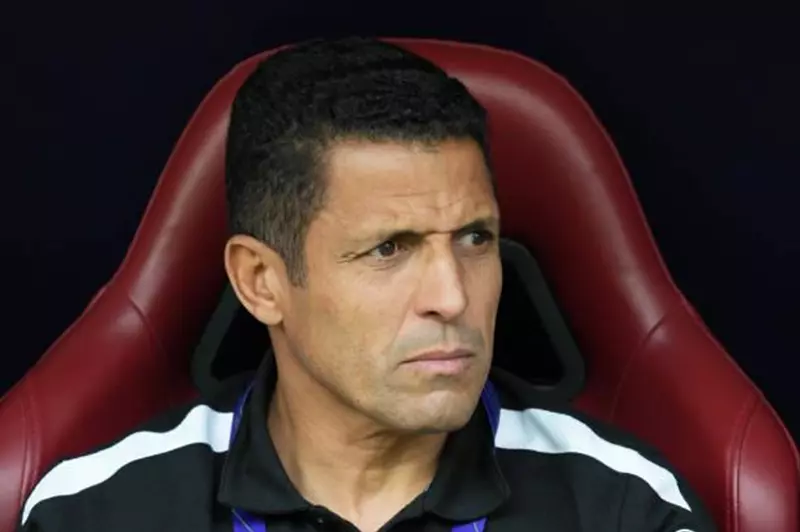 الجزيرة الإماراتي ينهي تعاقده مع عموتة بعد المباراة الأولى في الموسم