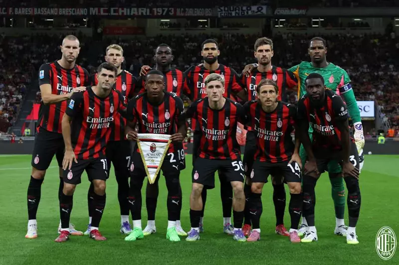 الدوري الإيطالي: ميلان يستعيد تألقه بثنائية أمام ليتشي