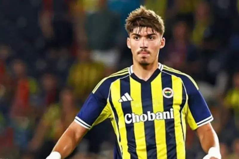 الهلال السعودي يكمل صفقة مدافع فنربخشة التركي بنجاح