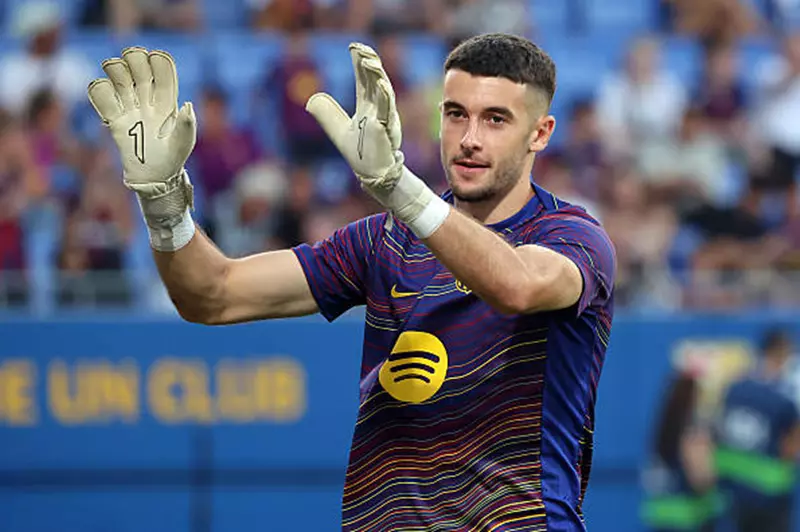 برشلونة يكشف تفاصيل إصابة تير شتيجن وفتح باب تسجيل خوان جارسيا