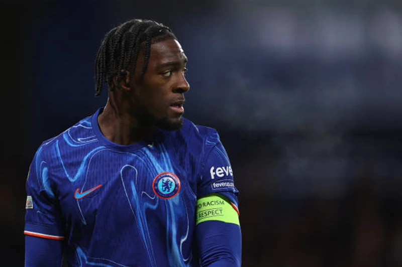 بورنموث يسعى لتعزيز صفوفه بضم أكسيل ديساسي من تشيلسي