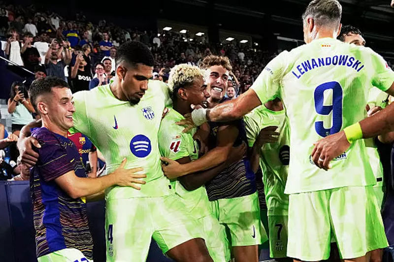 تأثير فوز برشلونة على ليفانتي في ترتيب الدوري الإسباني