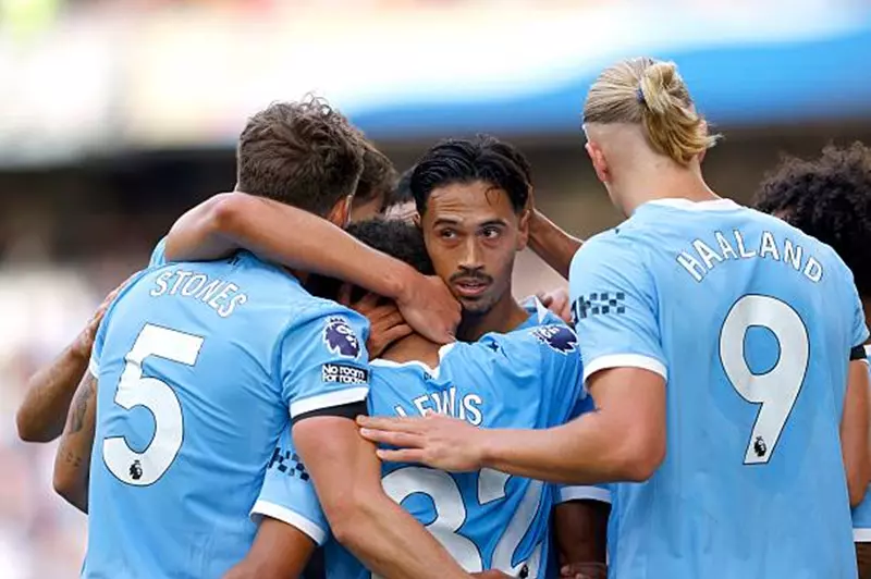 تألق مانشستر سيتي: 20 لاعباً جديداً في صراع الستة الكبار بالدوري الإنجليزي