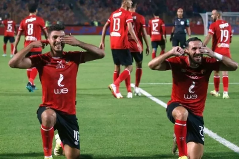 تجربة الاحتواء بين الأهلي والزمالك: كواليس وأسرار من وجهة نظر محمد عادل