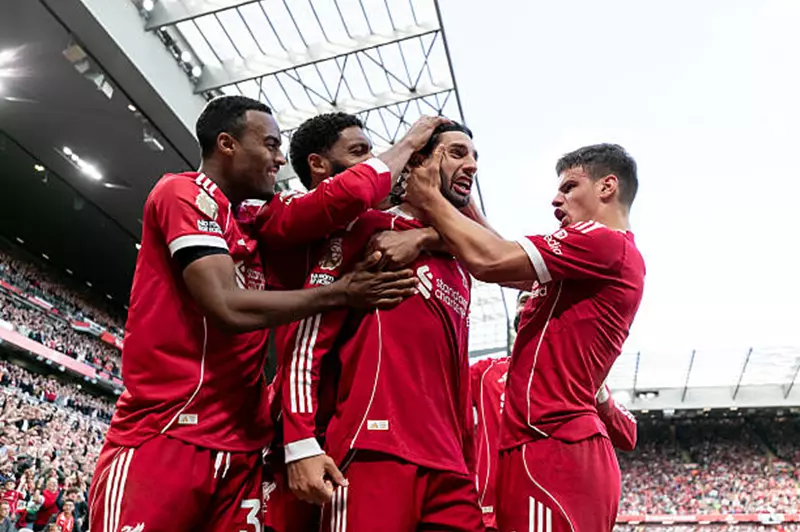 تحليل ترتيب الدوري الإنجليزي بعد انتصارات ليفربول وهزائم مانشستر سيتي