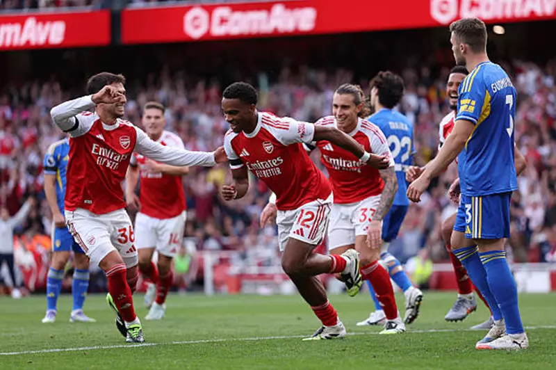 تحليل شامل لترتيب الدوري الإنجليزي بعد انتصار أرسنال على ليدز يونايتد