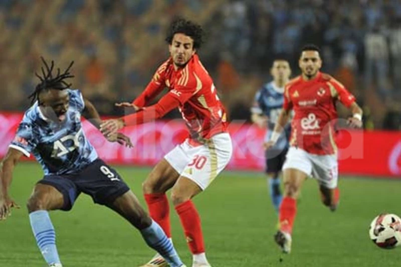 تحليل عميق لمستجدات الكرة المصرية: حكام المباريات ومفاجآت منتخب مصر