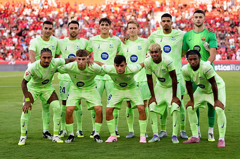 تشكيل برشلونة وظهور راشفورد الأساسي في مواجهة ليفانتي