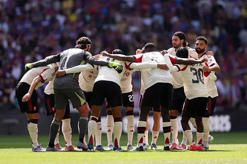 تشكيل ليفربول لمواجهة بورنموث في انطلاق الدوري الإنجليزي بقيادة صلاح