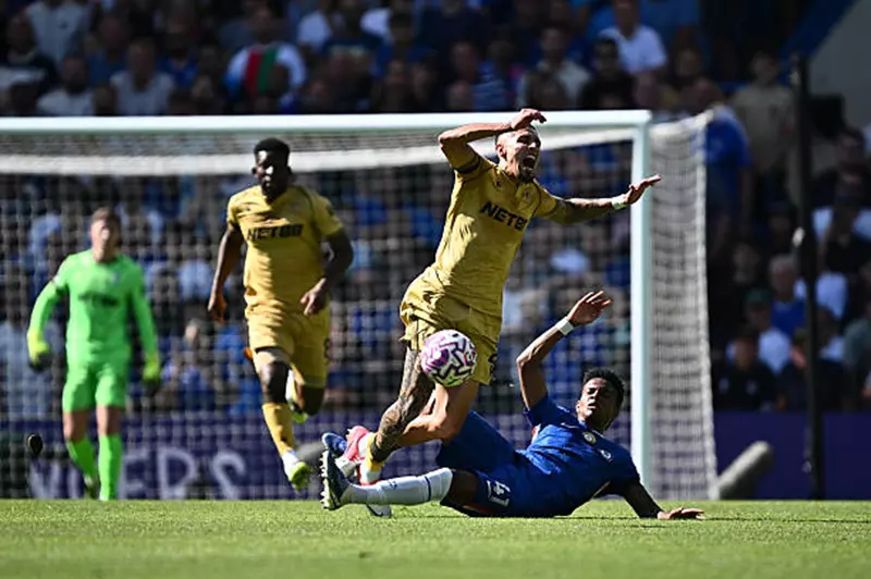 تشيلسي يبدأ مشواره في الدوري الإنجليزي بالتعادل المخيب أمام كريستال بالاس