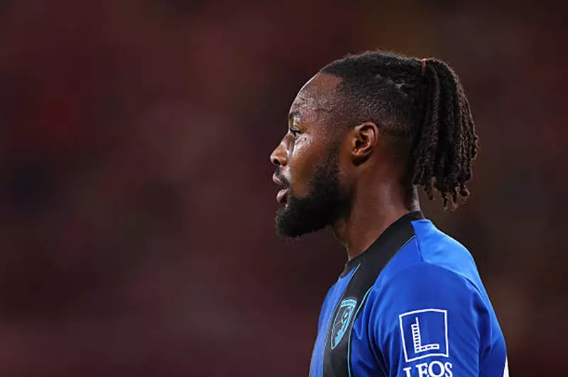 تعليق سيمنيو على أحداث العنصرية في مباراة ليفربول وبورنموث