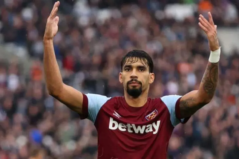 توتنهام يدخل المنافسة لضم باكيتا في الميركاتو المقبل