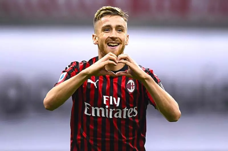 توجهات إدارة ميلان نحو تجديد عقد ساليميكرز ومستقبل اللاعب في الفريق