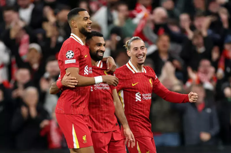 خطوات نحو الرحيل: صديق صلاح يترك ليفربول قريبًا