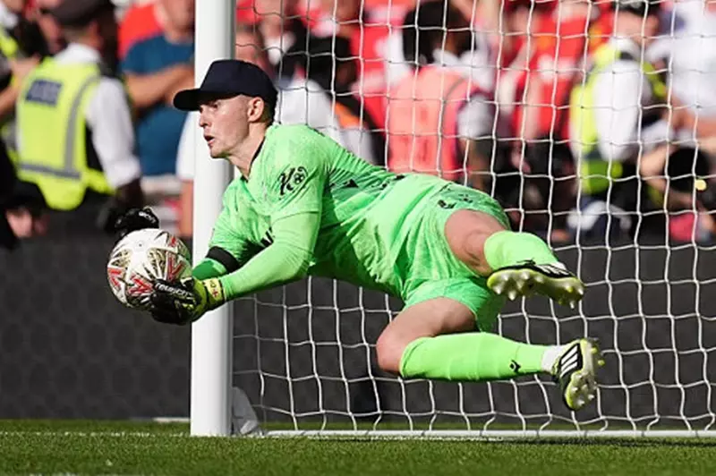 دور دين هندرسون في انتصار كريستال بالاس على ليفربول وتحليل أدائه