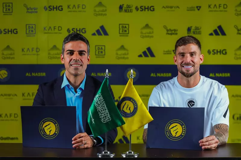 رسمياً: النصر يتعاقد مع إنييجو مارتينيز حتى 2026