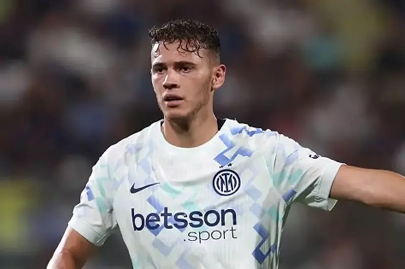 رسمياً: انتقال أسلاني من إنتر إلى تورينو في صفقة مثيرة