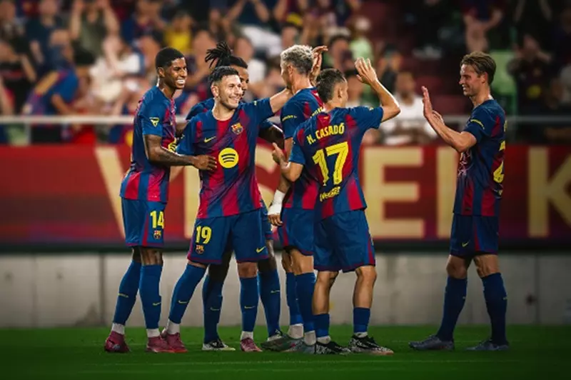 رونالدينيو يحفز برشلونة قبل قمة مايوركا المنتظرة