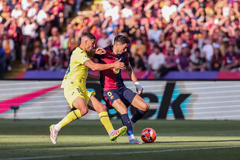 ريال مدريد يعترض على إقامة مباراة برشلونة وفياريال في ميامي بسبب حقوق البث