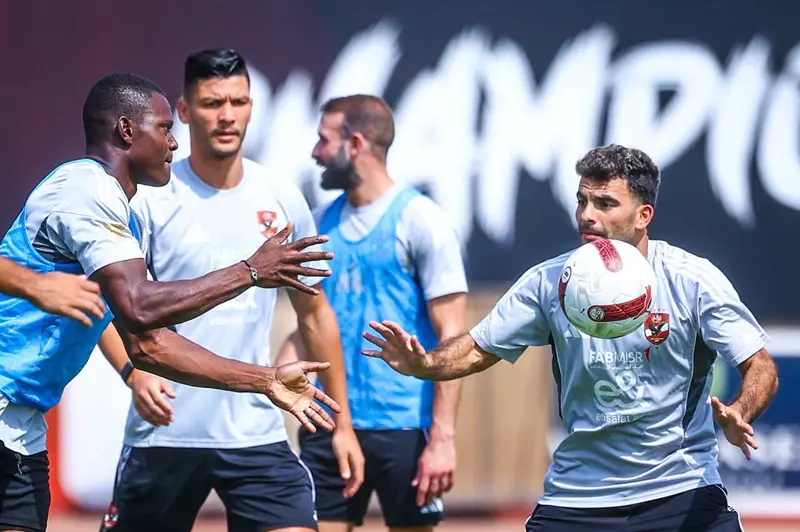 ستة نجوم تتألق في قميص الأهلي الثالث لموسم 2025-2026