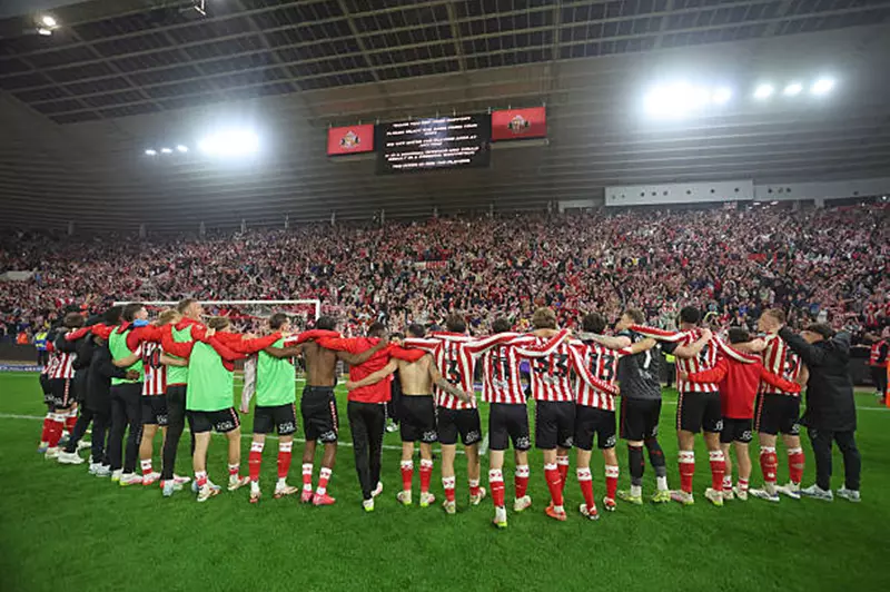 سندرلاند يعزز تشكيلته بصفقات أفريقية نارية قبل الموسم الجديد