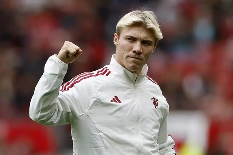 شرط هويلوند للانتقال من مانشستر يونايتد: تفاصيل حصرية