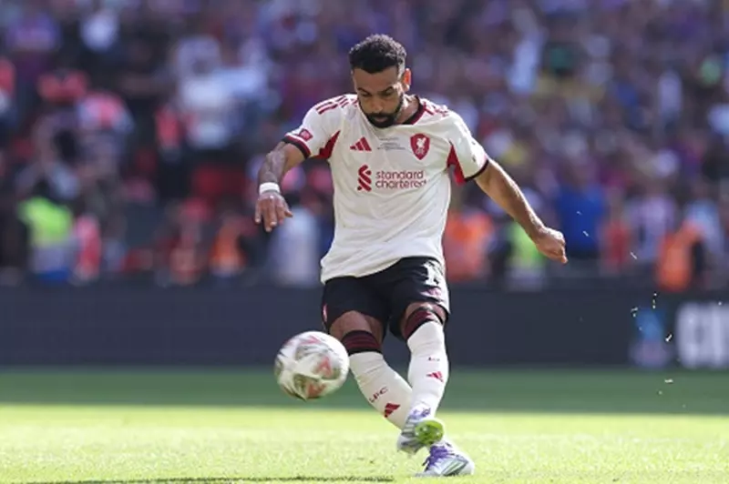 صلاح يسعى لتكرار إنجاز “ليلة ليدز” أمام بورنموث