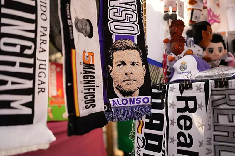 عهد جديد للمايسترو تشابي ألونسو في سانتياجو برنابيو بعد غياب طويل