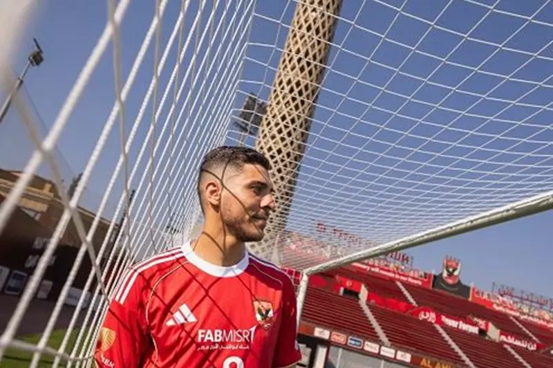 عودة محمد شريف للتسجيل مع الأهلي بعد غياب 761 يومًا أمام فاركو
