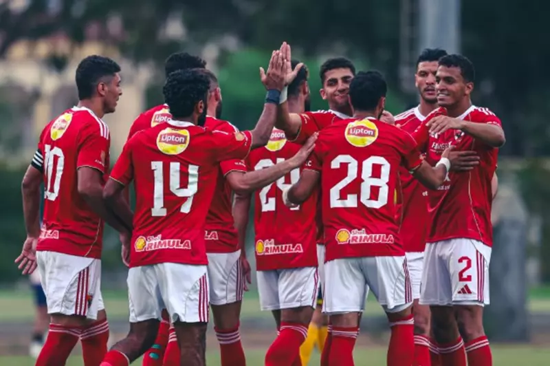 غياب 6 لاعبين مؤثرين عن الأهلي في مواجهة فاركو بالدوري