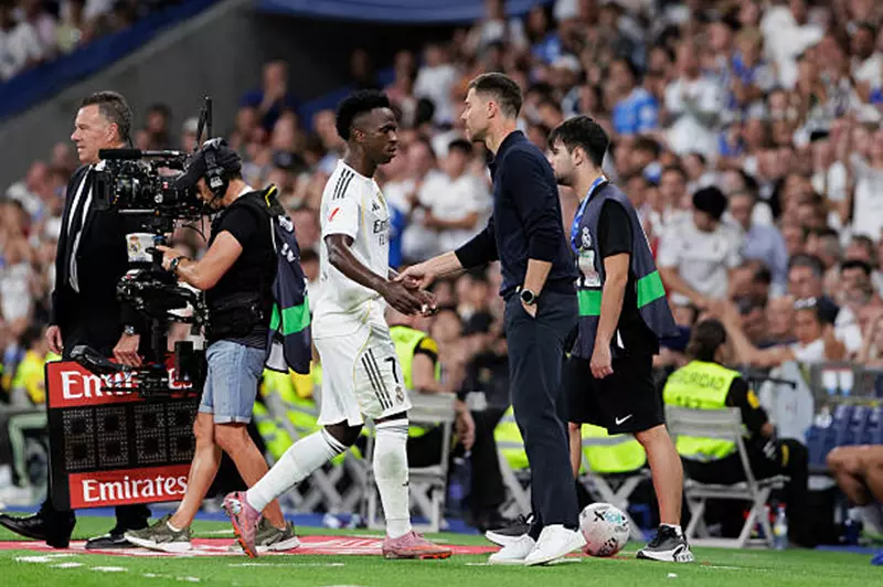 فهم رسالة ألونسو: فينيسيوس يستعيد بريقه مع ريال مدريد