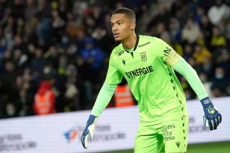 قرار مفاجئ: لافونت يعلن تمثيله لمنتخب ساحل العاج