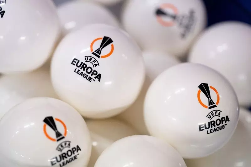 قرعة الدوري الأوروبي: التحديات الكبيرة أمام عبد المنعم ونوتنجهام ضد بورتو