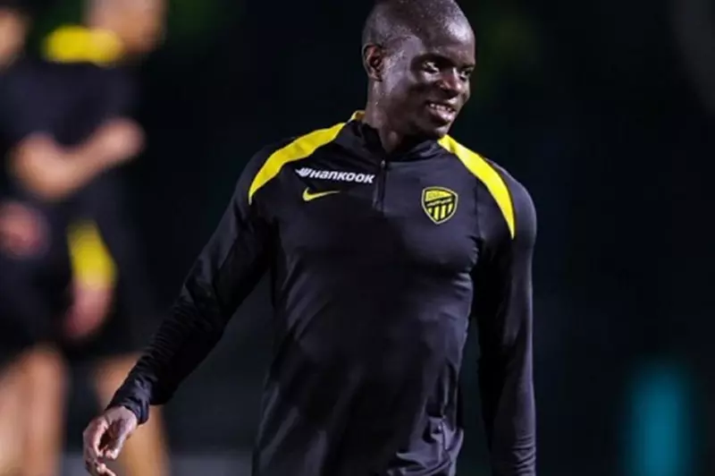 كنتي على مفترق طرق: مستقبل كانتي في اتحاد جدة