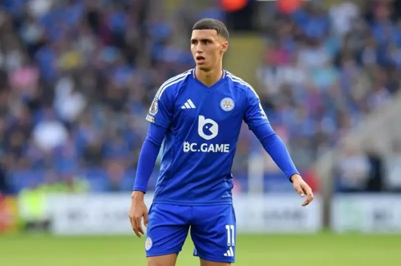 ليستر سيتي يسعى لإقناع الخنوس بالانتقال إلى الدوري السعودي