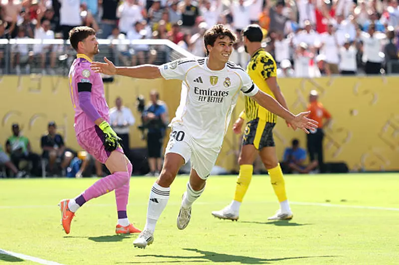 ماركا تكشف عن تمسك ريال مدريد بمستقبل جارسيا في صفوف الفريق