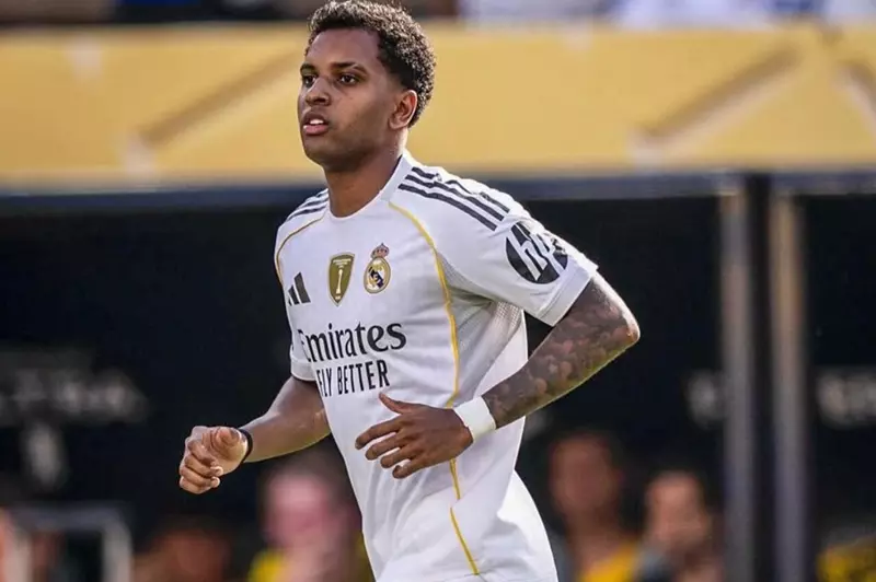 مانشستر سيتي يخطط لضم رودريجو بخطوات غير رسمية