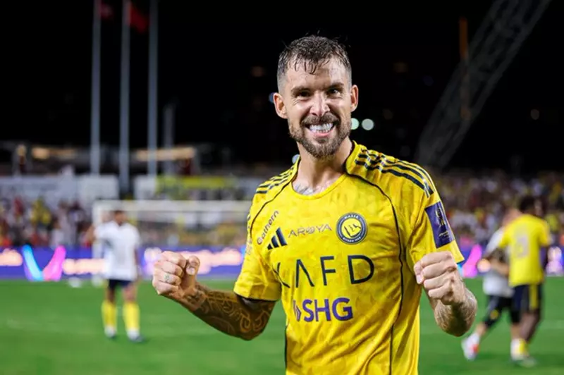 مدافع النصر: عزيمة الفريق والتطلع للتألق في نهائي السوبر